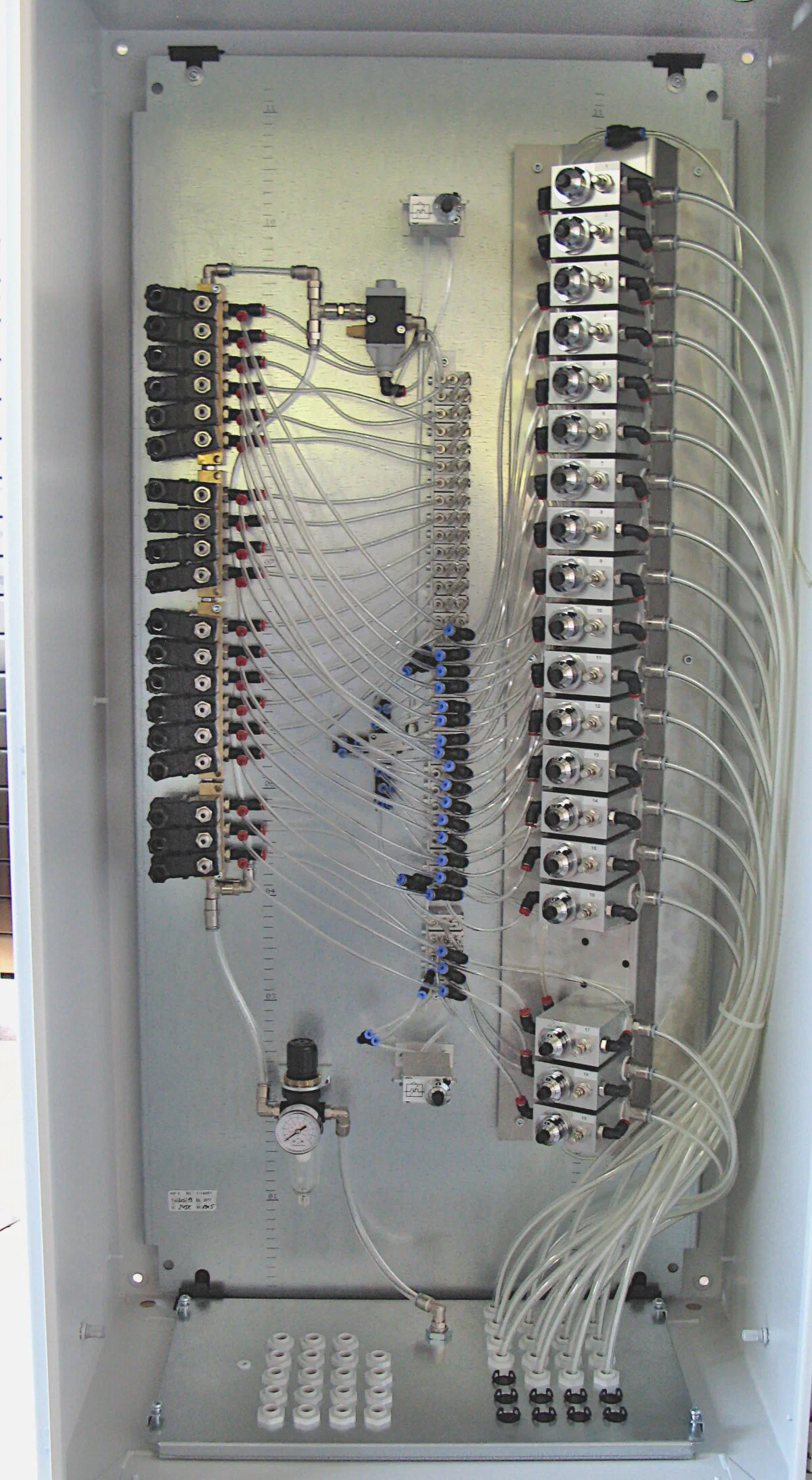 Schmieranlage mit 19 Mikrodosierpumpen